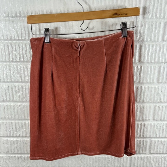 Tularosa Katie Velvet Mini Skirt Wild Rose S NWT - Picture 6 of 6